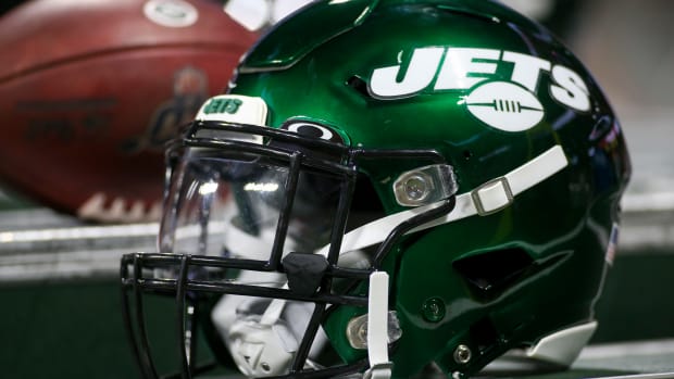 Jets helmet 9:4